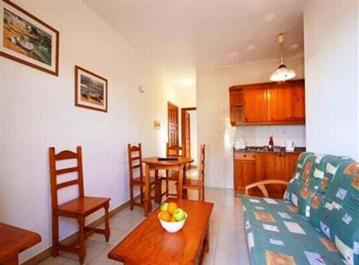 фото отеля Caleta Playa Apartments
