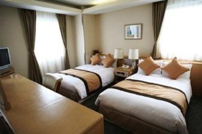 фото отеля Shin Osaka Hotel