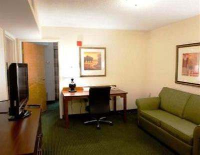 фото отеля Country Inn & Suites - Georgetown