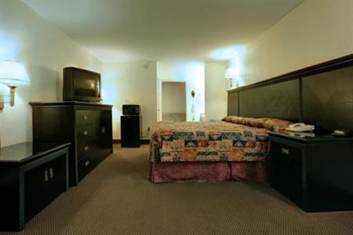 фото отеля America's Best Value Inn Crestview