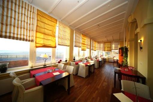 фото отеля Strandhotel Hohenzollern