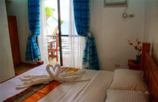 фото отеля Angelyns Beach Resort