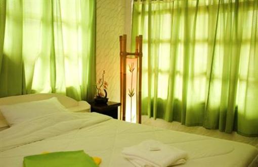 фото отеля Angelyns Beach Resort