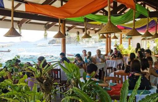 фото отеля Angelyns Beach Resort