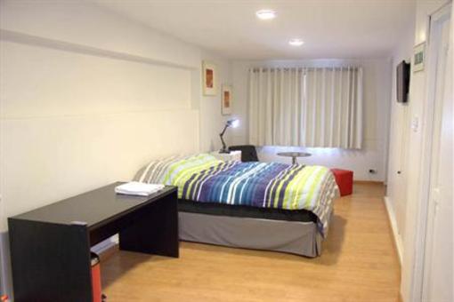 фото отеля F1 Hostel