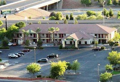 фото отеля Americas Best Inn & Suites Saint George