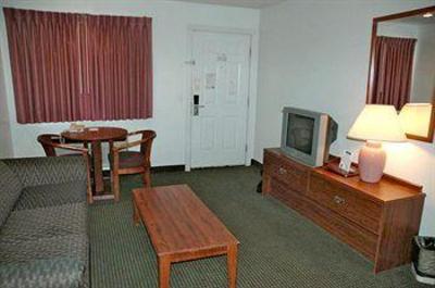 фото отеля Americas Best Inn & Suites Saint George
