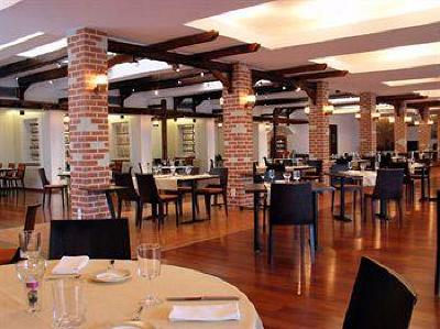 фото отеля Ramada Bucharest Parc