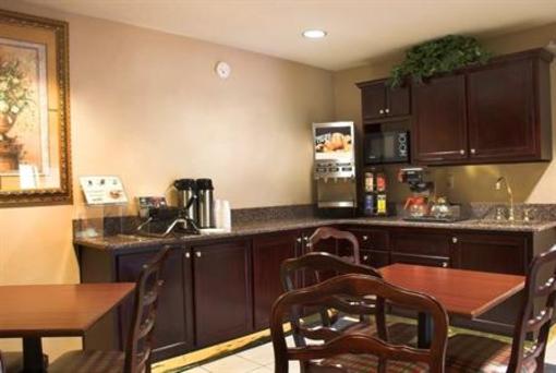 фото отеля BEST WESTERN Peachtree City Inn and Suites