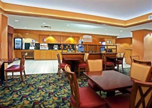 фото отеля Holiday Inn Express Moss Point