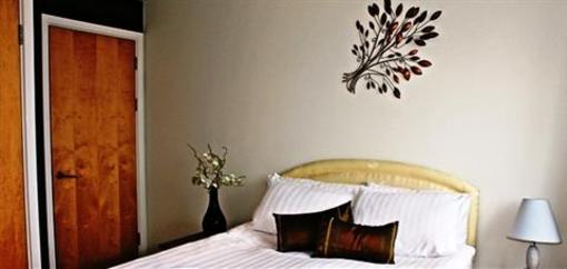 фото отеля Cranbrook House Serviced Apartments
