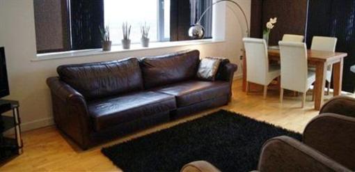 фото отеля Cranbrook House Serviced Apartments