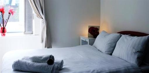 фото отеля Cranbrook House Serviced Apartments