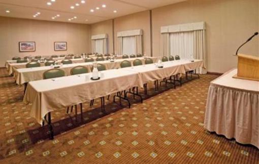 фото отеля Holiday Inn Express Lawrence