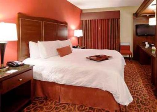 фото отеля Hampton Inn & Suites Winston-Salem University Area
