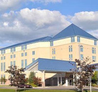 фото отеля Ramada Inn Geneva Lakefront