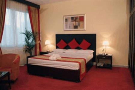фото отеля Howard Johnson Hotel - Diplomat