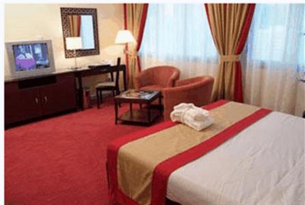 фото отеля Howard Johnson Hotel - Diplomat