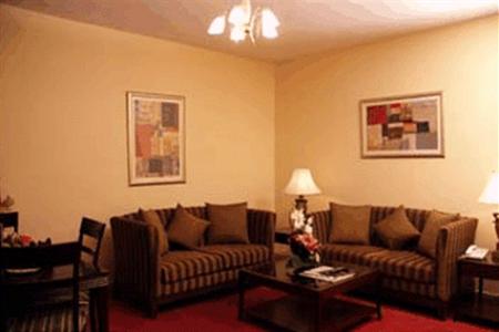 фото отеля Howard Johnson Hotel - Diplomat