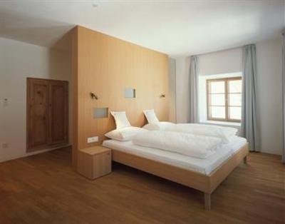 фото отеля Hotel Gasthof Gruner Baum