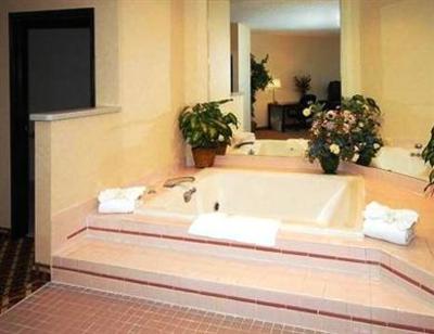 фото отеля Portland North Days Inn