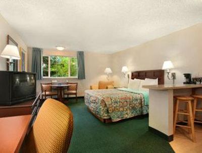 фото отеля Portland North Days Inn
