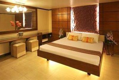фото отеля Sohotel Malate Manila