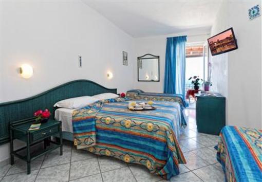 фото отеля Residence La Rosa Apartment Ischia