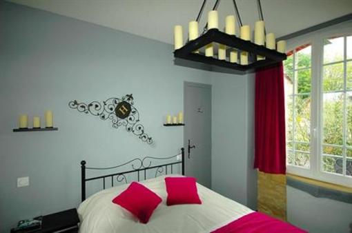 фото отеля Hotel La Pecherie Bernieres-sur-Mer