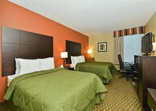 фото отеля Comfort Inn - Meridian Bonita Lakes Dr.
