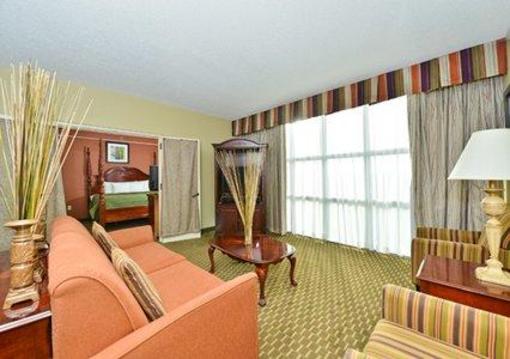 фото отеля Comfort Inn - Meridian Bonita Lakes Dr.
