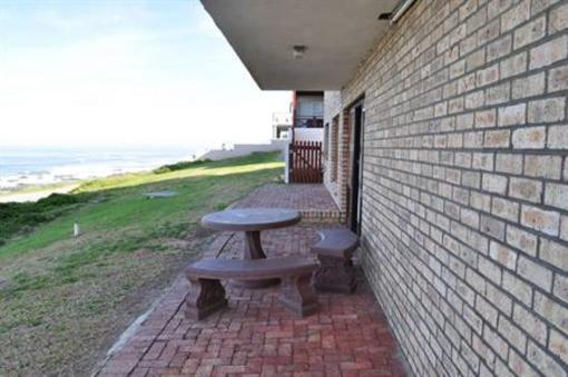 фото отеля Dolphins View Guest House