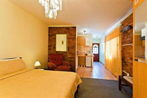 фото отеля Golden Gate Guest House