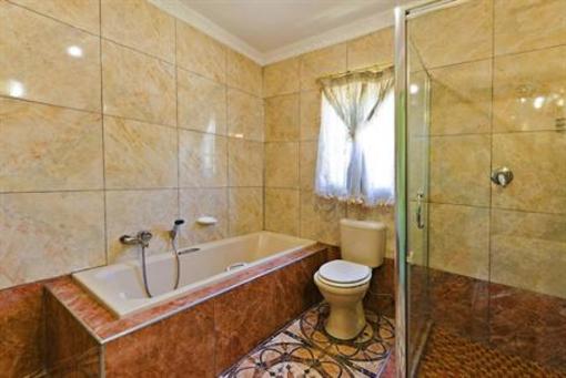фото отеля Golden Gate Guest House