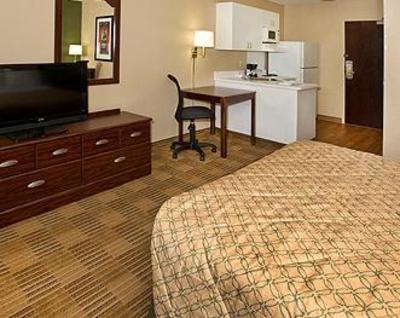 фото отеля Homestead Studio Suites Charlotte Coliseum