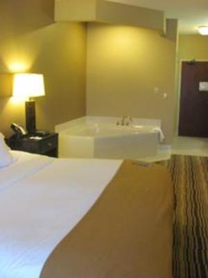 фото отеля Holiday Inn Express Hotel & Suites Burlington (Iowa)