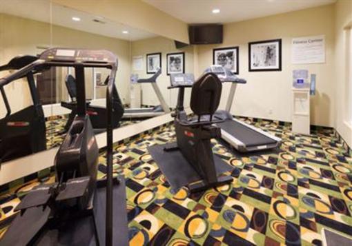 фото отеля Holiday Inn Express Hotel & Suites Burlington (Iowa)