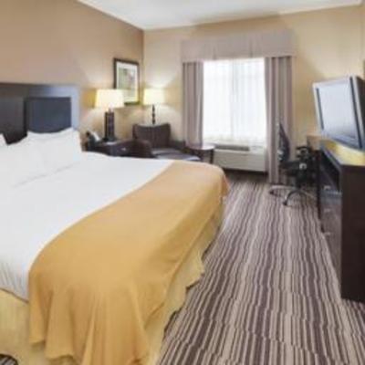 фото отеля Holiday Inn Express Hotel & Suites Burlington (Iowa)