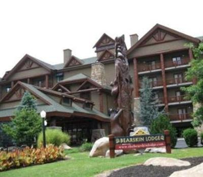 фото отеля Bearskin Lodge on the River Hotel