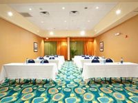 Holiday Inn Express Hotel & Suites Virginia Beach