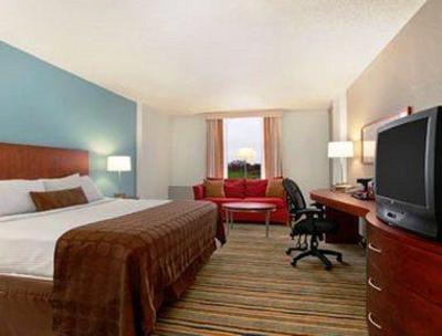 фото отеля Ramada Plaza Minneapolis