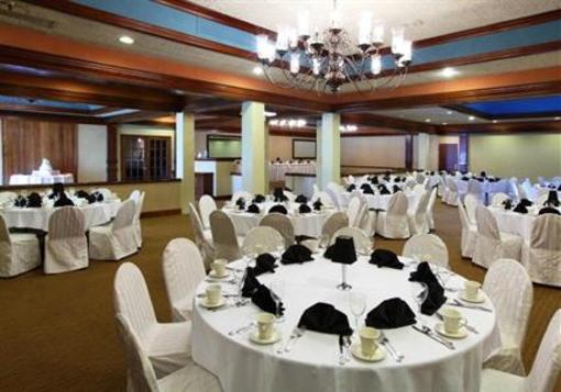 фото отеля Ramada Plaza Minneapolis