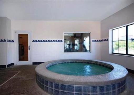 фото отеля Comfort Suites Savannah North Port Wentworth