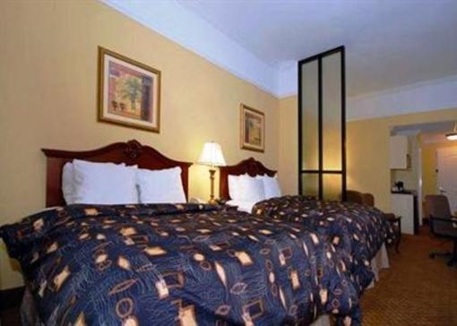 фото отеля Comfort Suites Savannah North Port Wentworth