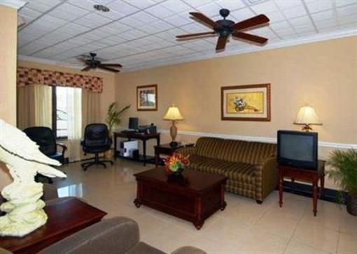 фото отеля Comfort Suites Savannah North Port Wentworth