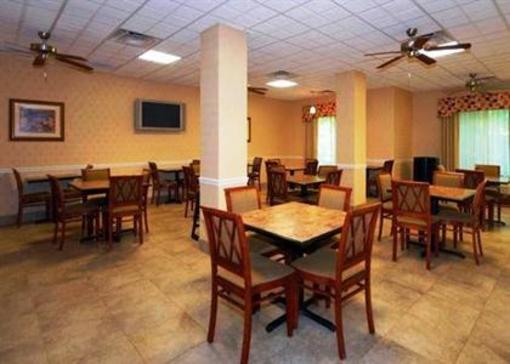 фото отеля Comfort Suites Savannah North Port Wentworth