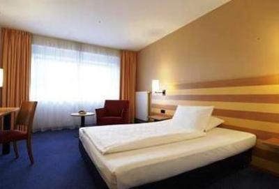 фото отеля InterCityHotel Frankfurt Airport