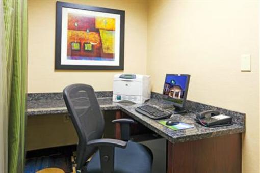 фото отеля Holiday Inn Express Hotel & Suites Knoxville-Farragut