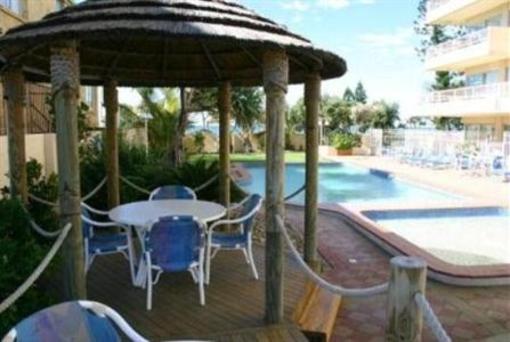 фото отеля Bahia Beachfront Apartments Gold Coast