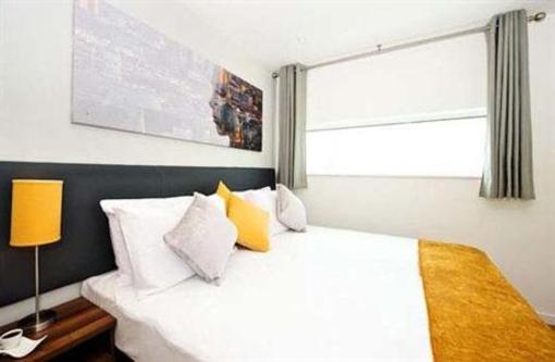 фото отеля Staycity Serviced Apartments London Heathrow